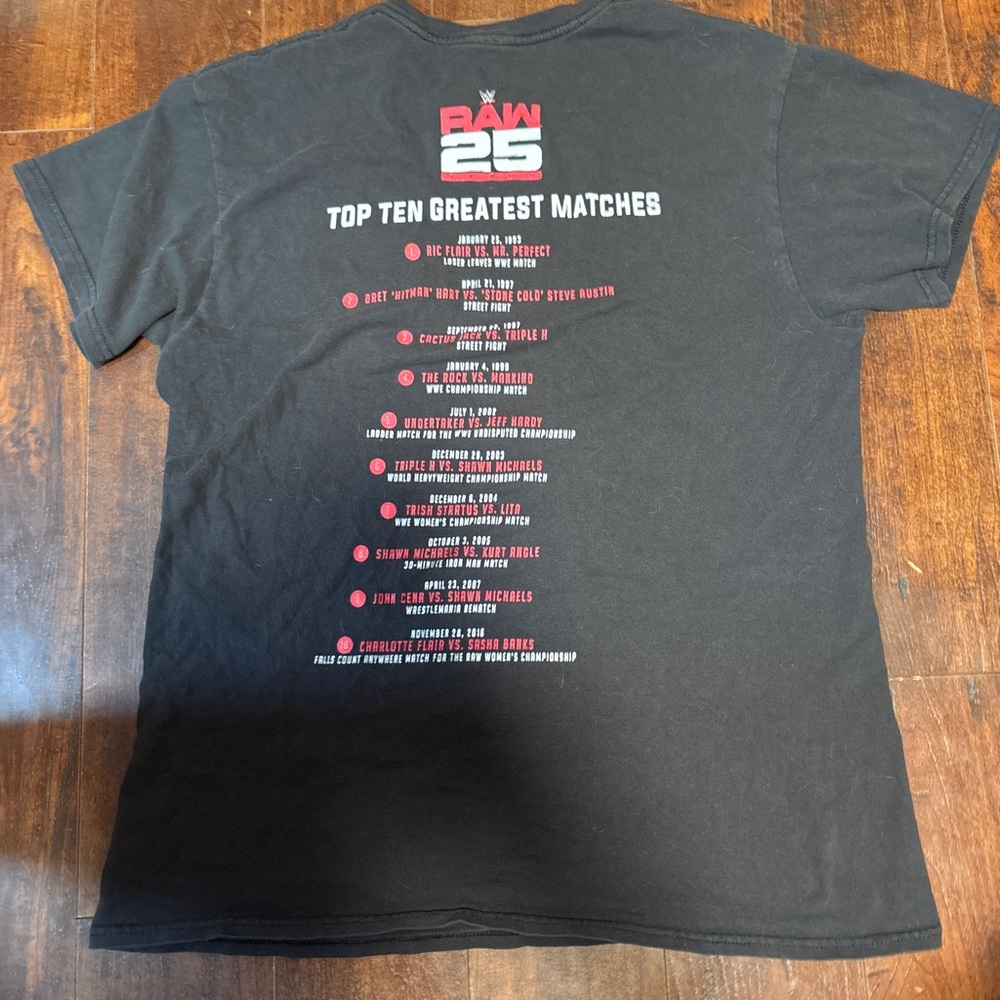 🤼♂️VERY RARE WWE TEE🤼♂️ - Picture 3 of 4